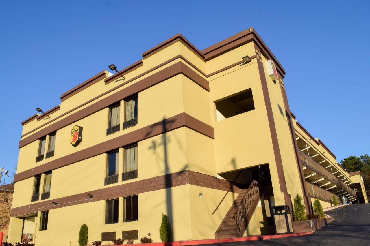 Super 8 Downtown Raleigh Motel Екстериор снимка