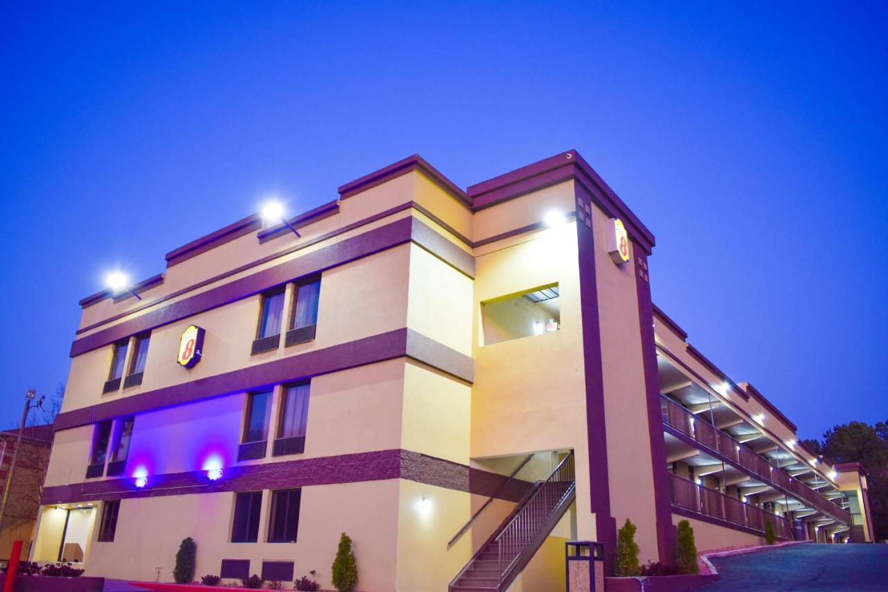 Super 8 Downtown Raleigh Motel Екстериор снимка